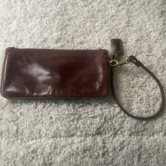 Coach Dark Brown Vachetta Leather &  Shearling Fur Wristlet Distressed - Picture 2 of 9